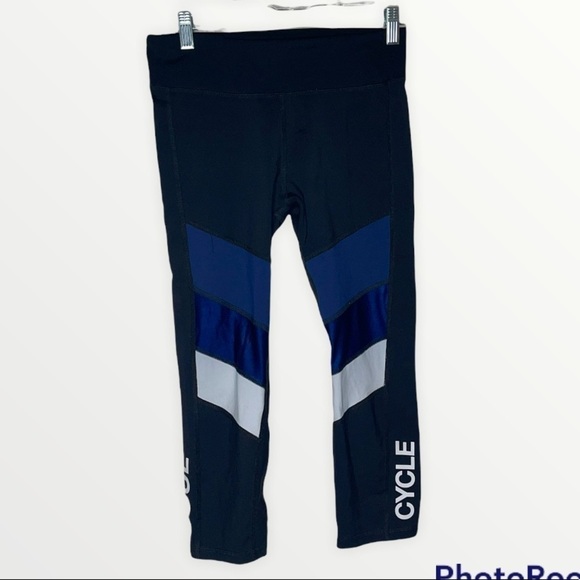 SOUL CYCLE Cropped Color Block High Rise Compression Capri Leggings, Size Medium - Picture 1 of 4